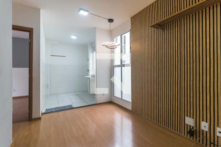 Sala de apartamento para alugar com 2 quartos, 50m² em Vila Perracini, Poá