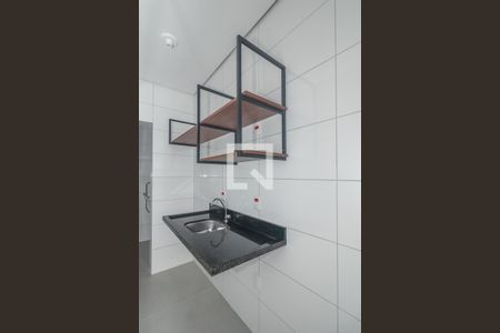 Cozinha de apartamento para alugar com 1 quarto, 26m² em Costa E Silva, Porto Alegre