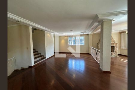 Sala de casa de condomínio para alugar com 3 quartos, 270m² em Nova Higienópolis, Barueri