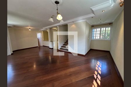 Sala de casa de condomínio para alugar com 3 quartos, 270m² em Nova Higienópolis, Barueri