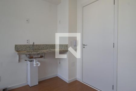 Sala/Cozinha de apartamento à venda com 1 quarto, 24m² em Vila Nova Conceição, São Paulo