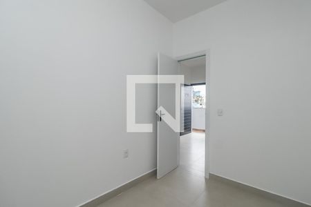 Quarto de apartamento para alugar com 1 quarto, 26m² em Costa E Silva, Porto Alegre