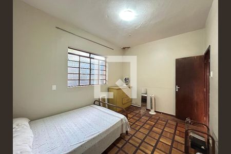 Casa à venda com 3 quartos, 352m² em Nova Cachoeirinha, Belo Horizonte