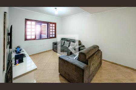 Sala de casa à venda com 4 quartos, 125m² em Jardim Lallo, São Paulo