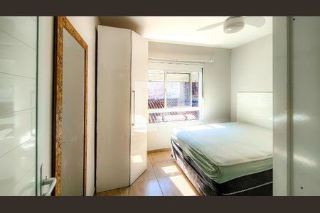 Suíte de casa à venda com 4 quartos, 125m² em Jardim Lallo, São Paulo