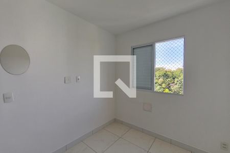 Quarto 2 de apartamento para alugar com 2 quartos, 46m² em Jardim Ipaussurama, Campinas