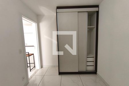 Quarto 1 de apartamento para alugar com 2 quartos, 46m² em Jardim Ipaussurama, Campinas