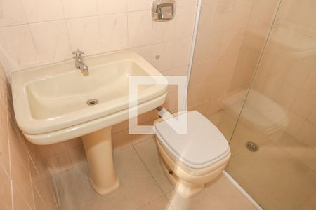 Banheiro da Suíte de casa para alugar com 3 quartos, 190m² em Vila Anglo Brasileira, São Paulo