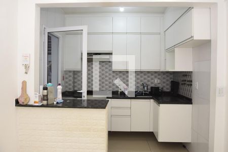 Cozinha de casa para alugar com 3 quartos, 64m² em Chacara Santa Maria, Embu das Artes