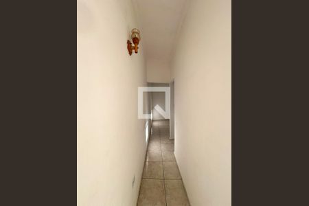 Corredor de casa para alugar com 3 quartos, 110m² em Vila Jacuí, São Paulo