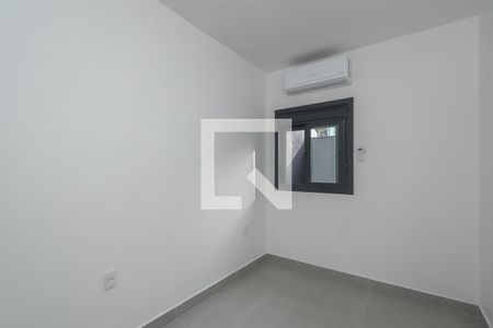 Quarto de apartamento para alugar com 1 quarto, 26m² em Costa E Silva, Porto Alegre