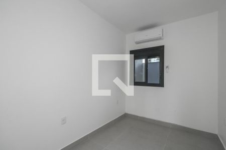 Quarto de apartamento para alugar com 1 quarto, 26m² em Costa E Silva, Porto Alegre