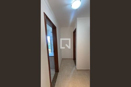 Corredor de apartamento para alugar com 2 quartos, 132m² em Vila Bela Vista, Santo André