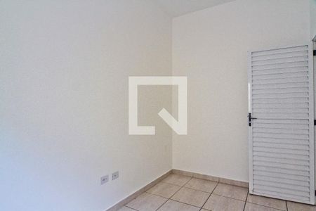 Quarto 2 de apartamento para alugar com 2 quartos, 60m² em Vila Mangalot, São Paulo
