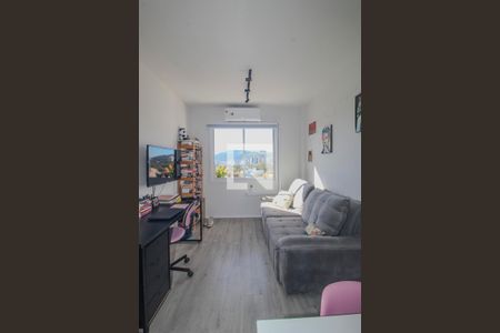Sala de apartamento para alugar com 1 quarto, 43m² em Partenon, Porto Alegre