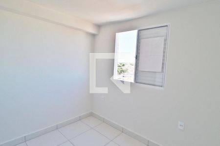 Quarto 2 - Suíte de apartamento para alugar com 2 quartos, 60m² em Tibery, Uberlândia