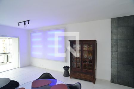 Sala de apartamento para alugar com 2 quartos, 100m² em Barra da Tijuca, Rio de Janeiro