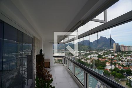 Varanda de apartamento para alugar com 2 quartos, 100m² em Barra da Tijuca, Rio de Janeiro
