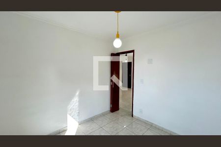 Quarto 2 de apartamento para alugar com 2 quartos, 50m² em Jardim Flor da Montanha, Guarulhos
