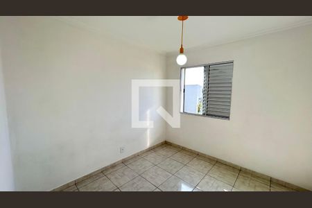 Quarto 2 de apartamento para alugar com 2 quartos, 50m² em Jardim Flor da Montanha, Guarulhos