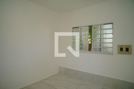 Quarto 1 de casa para alugar com 2 quartos, 63m² em Itaupuaçu, Maricá