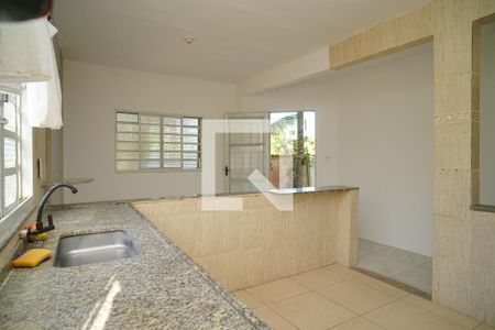 Cozinha de casa para alugar com 2 quartos, 63m² em Itaupuaçu, Maricá
