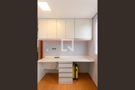 Quarto 1 de apartamento para alugar com 2 quartos, 44m² em Cidade São Mateus, São Paulo