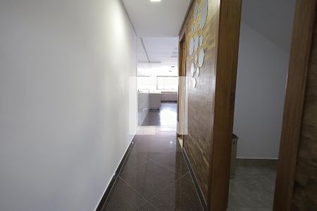 Corredor de casa para alugar com 3 quartos, 310m² em Parque Oratório, Santo André