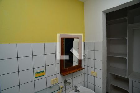 Banheiro de kitnet/studio para alugar com 1 quarto, 42m² em Barra da Tijuca, Rio de Janeiro