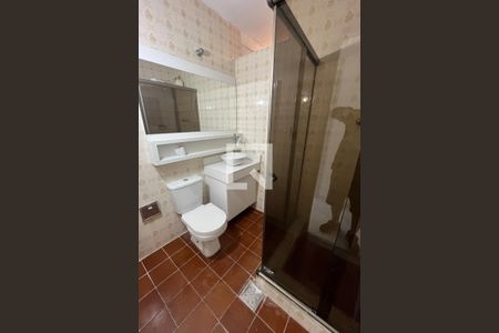 Banheiro de apartamento à venda com 3 quartos, 195m² em Jardim Guanabara, Rio de Janeiro