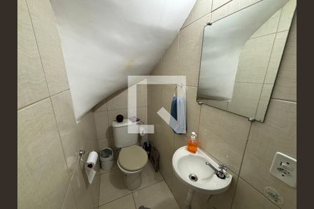 Banheiro 1 de casa à venda com 2 quartos, 63m² em Burgo Paulista, São Paulo