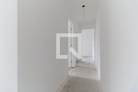 Corredor de apartamento para alugar com 2 quartos, 44m² em Parque Bristol, São Paulo