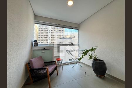 Varanda  de apartamento para alugar com 1 quarto, 48m² em Sumaré, São Paulo