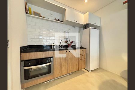 Cozinha de apartamento para alugar com 1 quarto, 48m² em Sumaré, São Paulo
