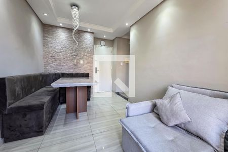 Sala de apartamento à venda com 2 quartos, 47m² em Parque Jaçatuba, Santo André