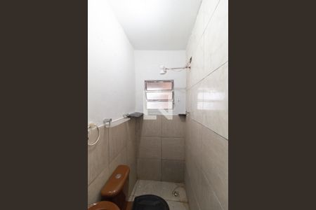 Banheiro da Suíte 1 de casa para alugar com 2 quartos, 50m² em Vila Água Funda, São Paulo