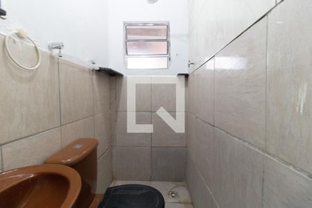 Banheiro da Suíte 1 de casa para alugar com 2 quartos, 50m² em Vila Água Funda, São Paulo