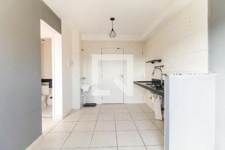 Sala/Cozinha de apartamento para alugar com 2 quartos, 33m² em Colônia (zona Leste), São Paulo