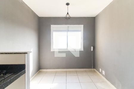 Sala/Cozinha de apartamento para alugar com 2 quartos, 33m² em Colônia (zona Leste), São Paulo