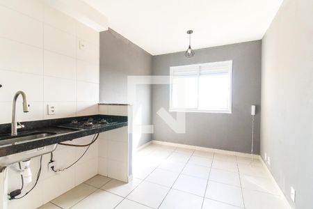 Sala/Cozinha de apartamento para alugar com 2 quartos, 33m² em Colônia (zona Leste), São Paulo