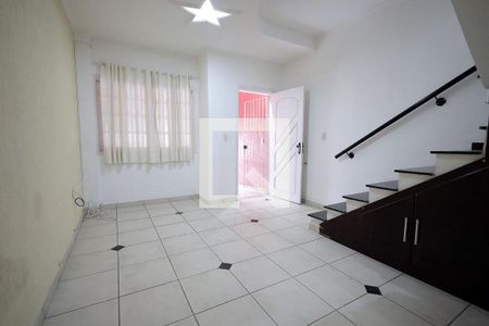 Sala de casa para alugar com 3 quartos, 135m² em Vila Mazzei, Santo André