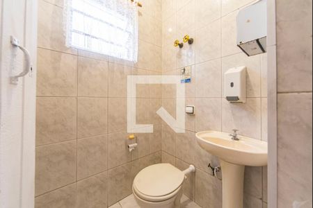Banheiro 1 de casa para alugar com 2 quartos, 78m² em Parque Capuava, Santo André