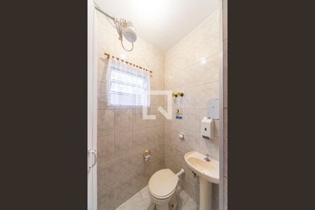 Banheiro 1 de casa para alugar com 2 quartos, 78m² em Parque Capuava, Santo André