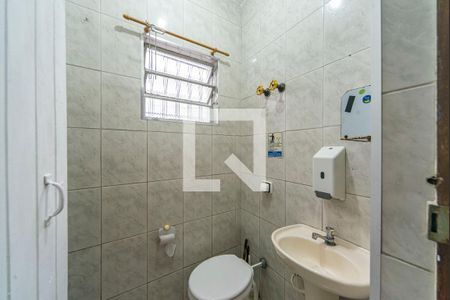 Banheiro 2 de casa para alugar com 2 quartos, 78m² em Parque Capuava, Santo André