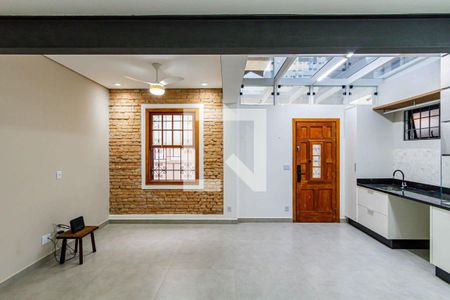 Sala/cozinha de casa de condomínio para alugar com 2 quartos, 94m² em Pompeia, São Paulo
