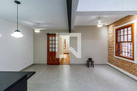 Sala/cozinha de casa de condomínio para alugar com 2 quartos, 94m² em Pompeia, São Paulo