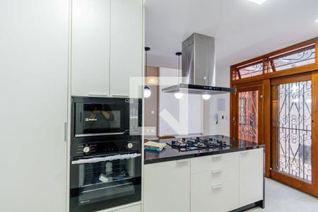 Cozinha de casa de condomínio para alugar com 1 quarto, 92m² em Pompeia, São Paulo