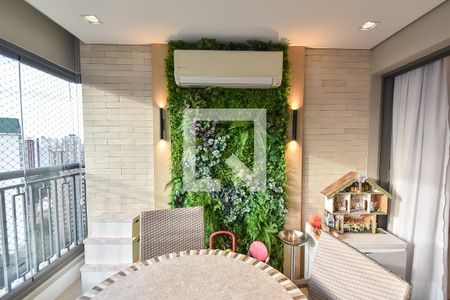 Varanda de apartamento à venda com 3 quartos, 148m² em Vila Mariana, São Paulo