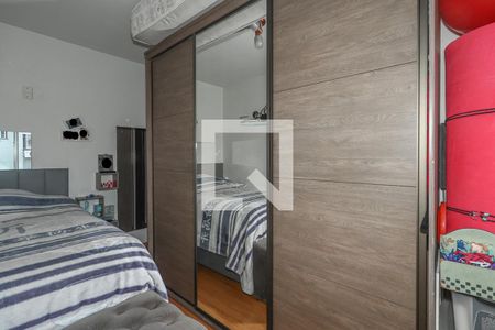 Quarto de apartamento à venda com 2 quartos, 54m² em Jardim Sabará, Porto Alegre