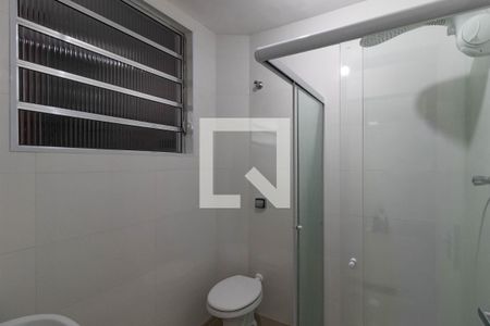 Banheiro de apartamento à venda com 1 quarto, 47m² em Barra Funda, São Paulo